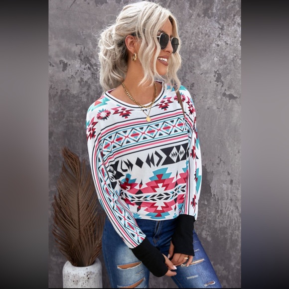 🌵Western Aztec Print Batwing Long Sleeve Top with Thumbhole Design - Picture 14 of 16
